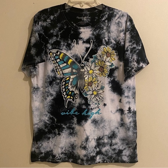 Butterfly Floral Tie Dye Tee Size L Black White ‘Vibe High’ Popular Girl T-Shirt - Picture 1 of 9
